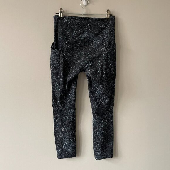 Lululemon Lead The Pack Crop 23" Running Leggings Mineralize Multi Black/White 4 - Picture 3 of 9
